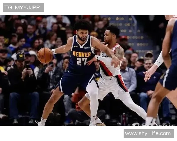 掘金与开拓者激战西部半决赛第六场争夺晋级名额的精彩对决 掘金与开拓者激战西部半决赛第六场争夺晋级名额的精彩对决