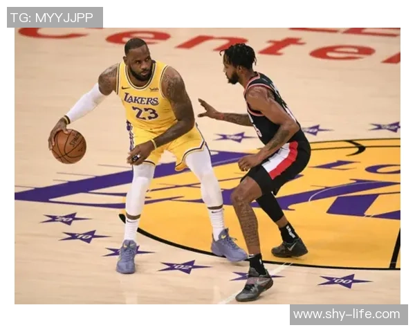 2020年湖人对战开拓者第三场比赛在线观看方法与精彩回顾分享