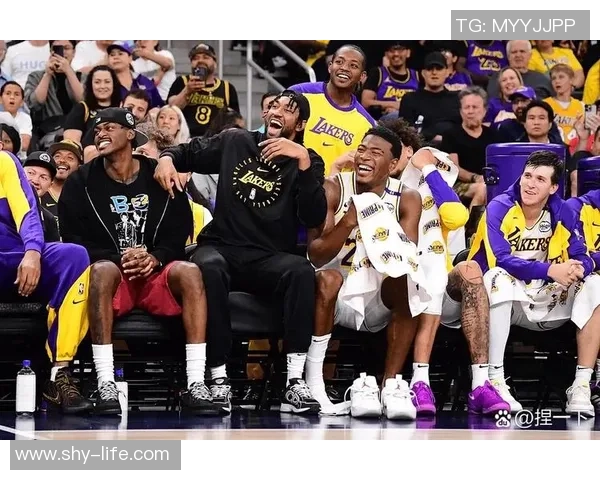 湖人勇士激战回顾11月5日精彩录像重温比赛瞬间与精彩表现